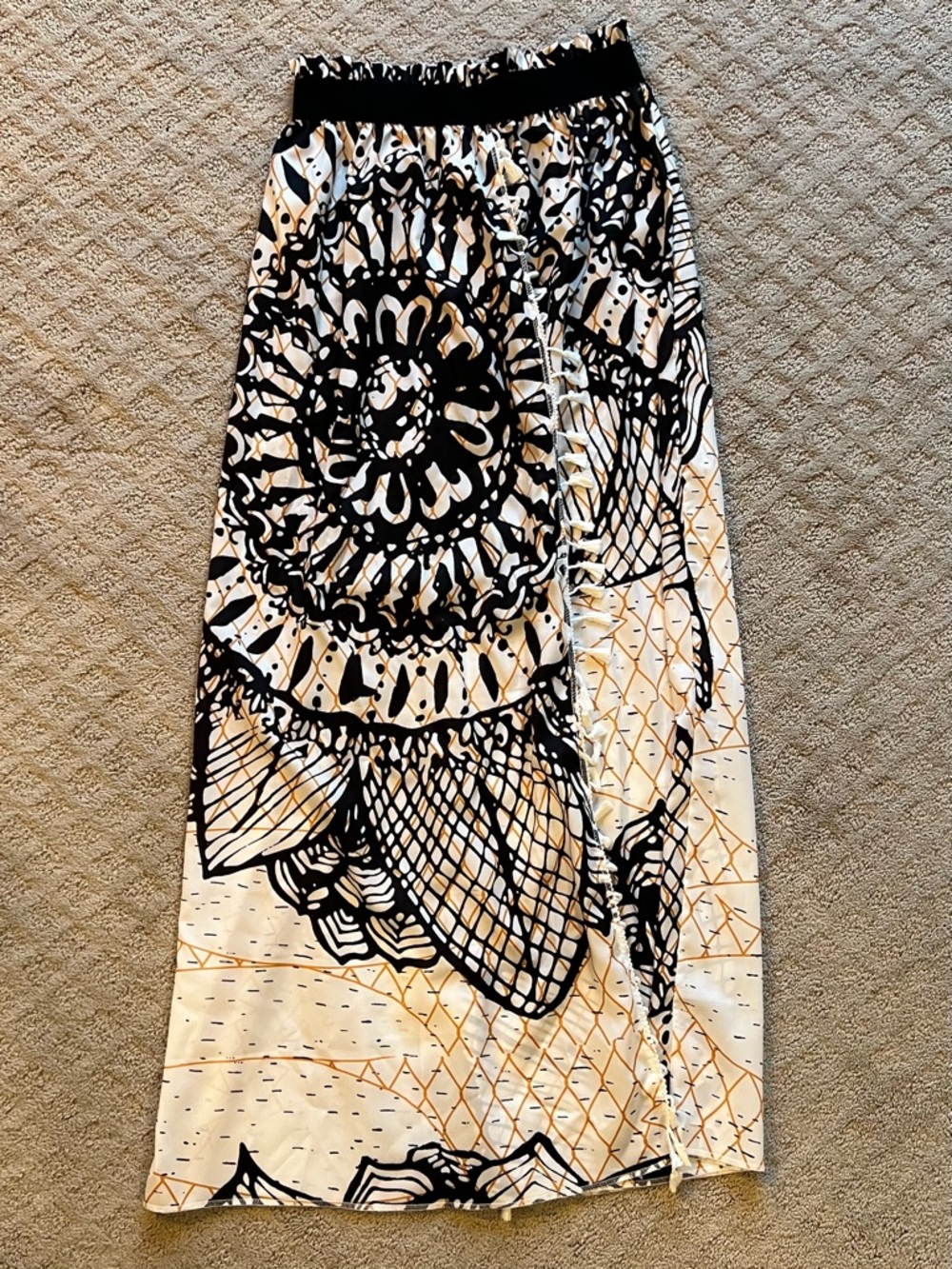 Black & Cream Graphic Maxi Skirt - Women
